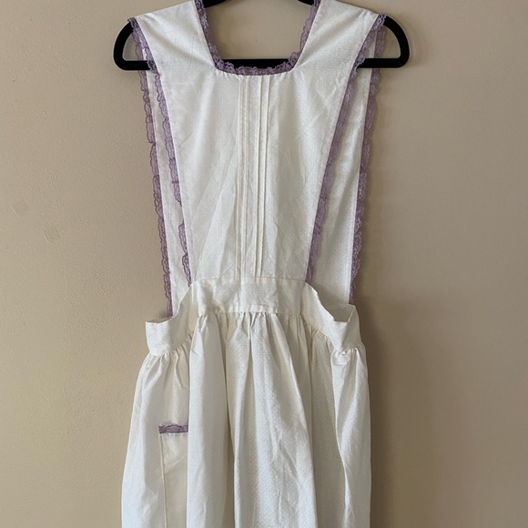 Vintage Dresses & Skirts - Vintage White + Lilac Purple Lace Apron Dress